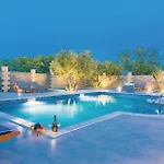 Two-bedroom In Biograd 公寓 *