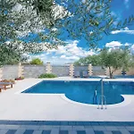 Two-bedroom In Biograd 公寓 *