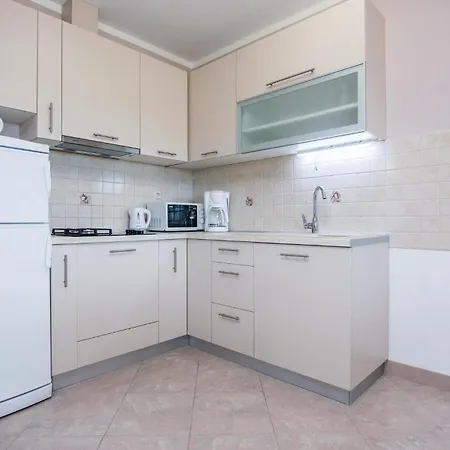 Two-bedroom In Biograd Apartamento *