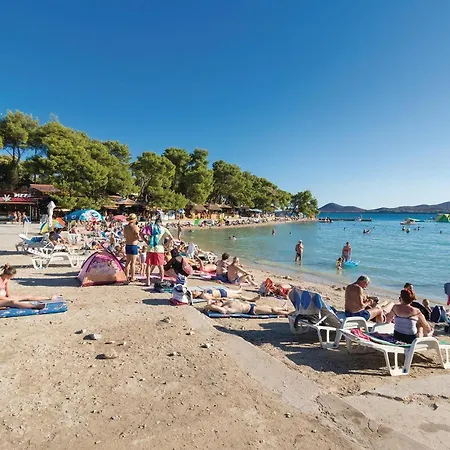 Awesome In Biograd With Wifi Appartamento