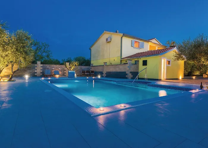 Two-bedroom In Biograd *